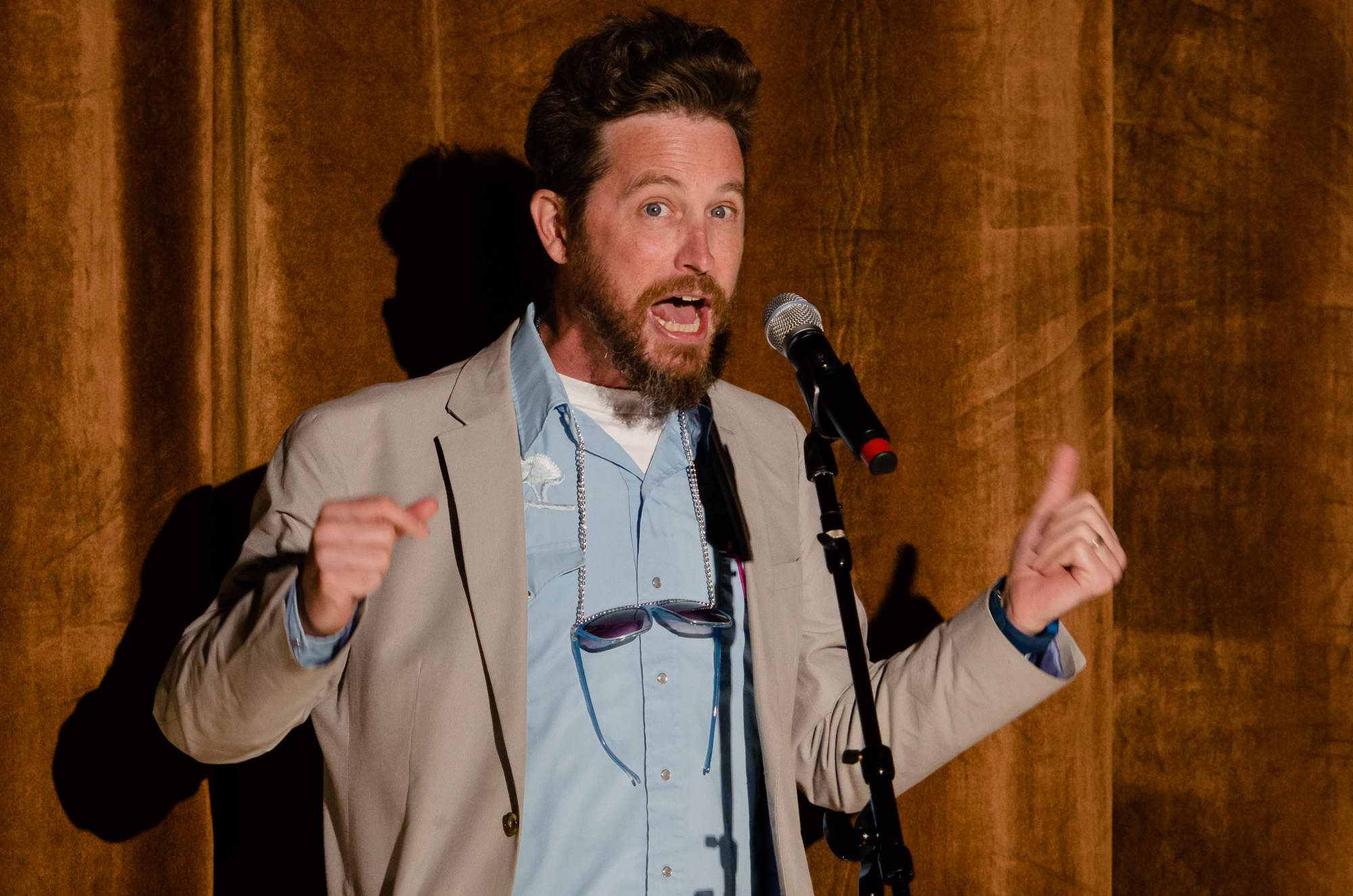 The stoop fight club crops