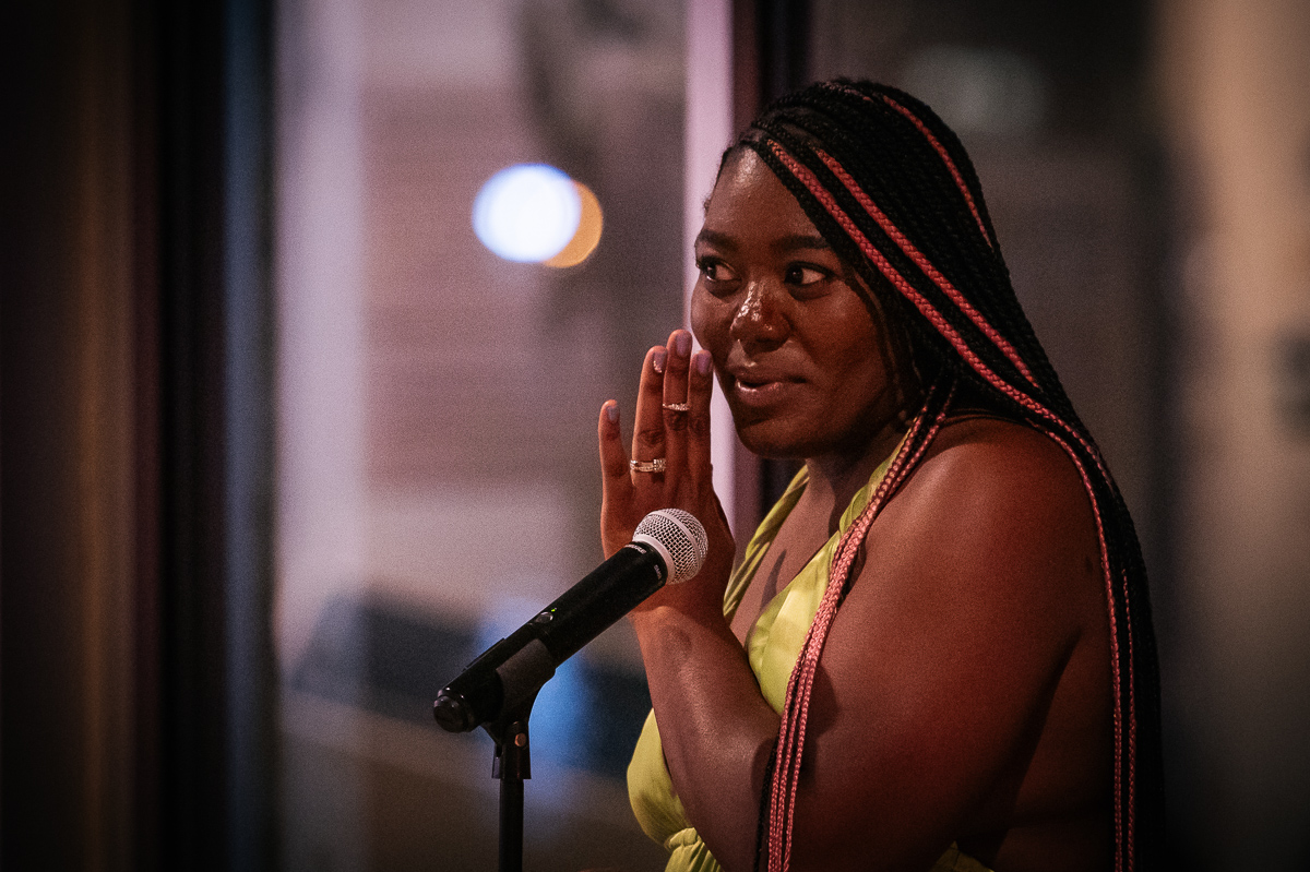 Storyteller Amanda Mack. Photo by Aaron Curtis.